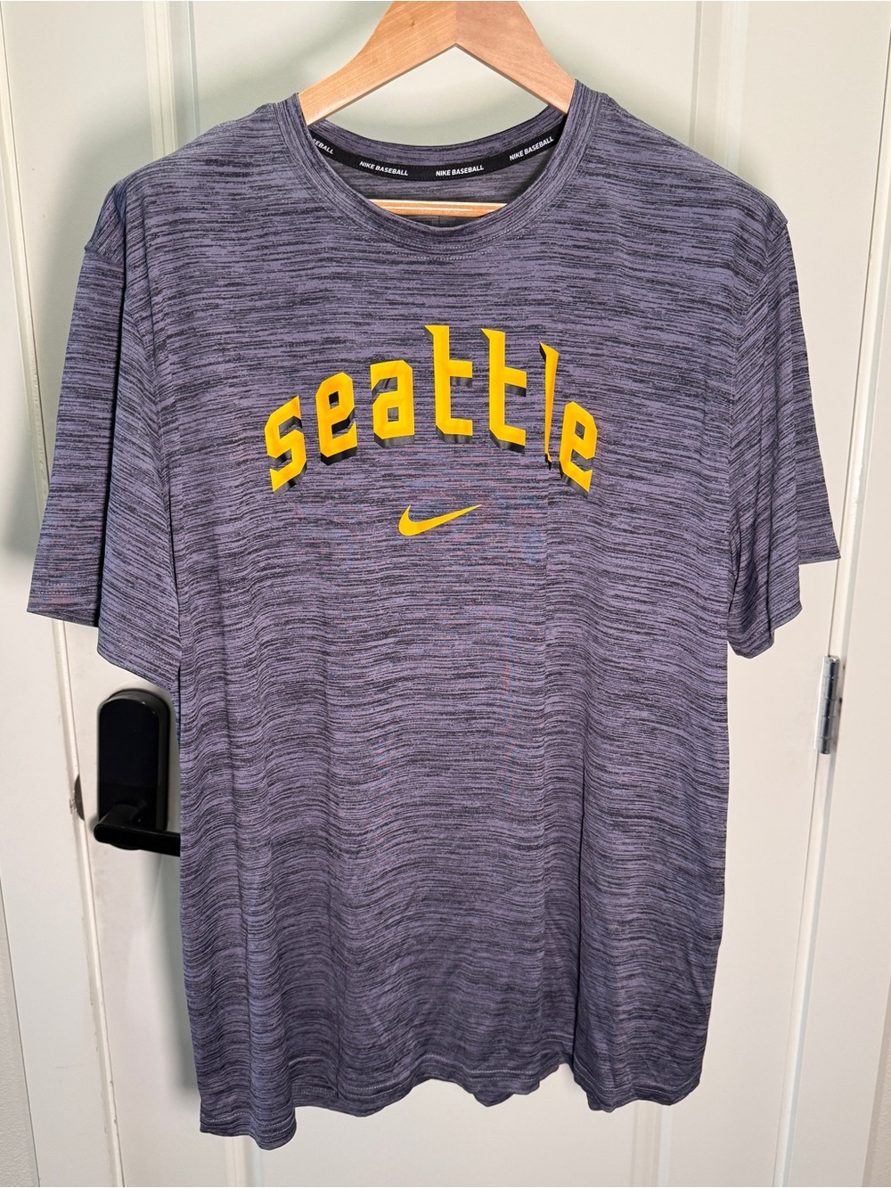 NIKE - Seattle Mariners Dry-Fit T-Shirt, Men’s 2XL, Yellow/Gray (NWT)